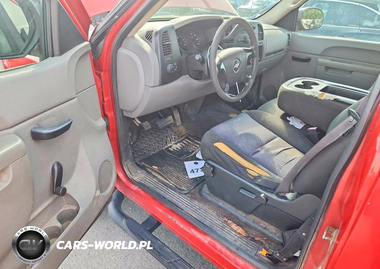 2010 Chevrolet Silverado C1500 VIN:1GCPCPEXXAZ189337 - 8