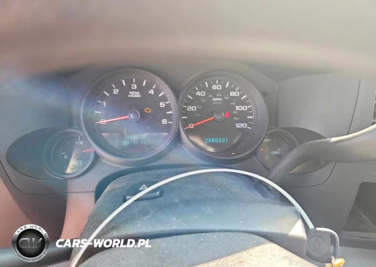 2010 Chevrolet Silverado C1500 VIN:1GCPCPEXXAZ189337 - 9