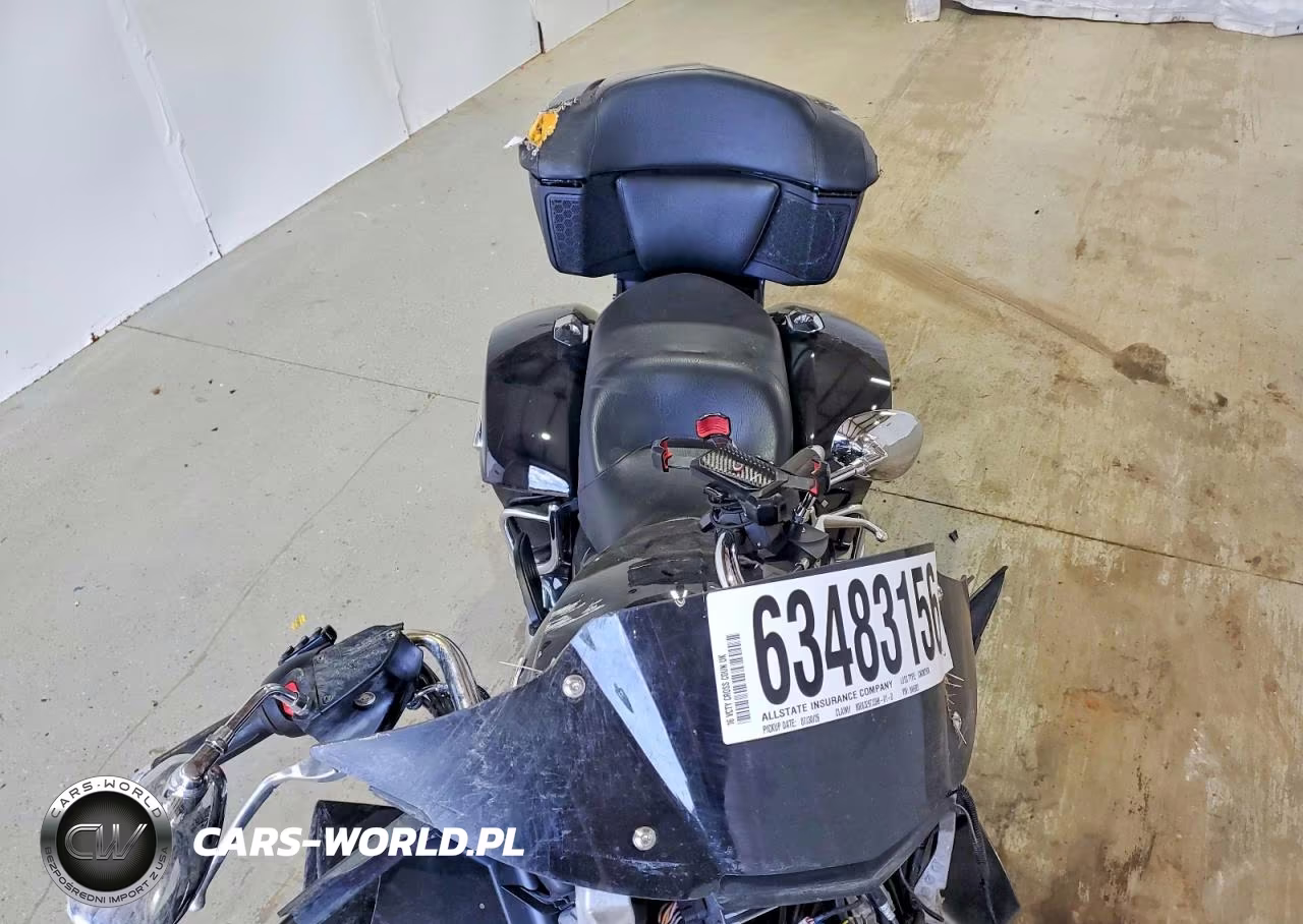 2016 Victory Motorcycles Cross Country Tour VIN:5VPTW36N8G3049926 - 5