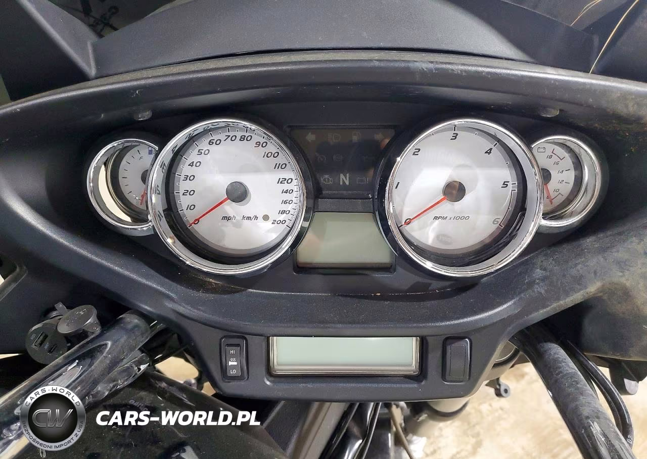 2016 Victory Motorcycles Cross Country Tour VIN:5VPTW36N8G3049926 - 7