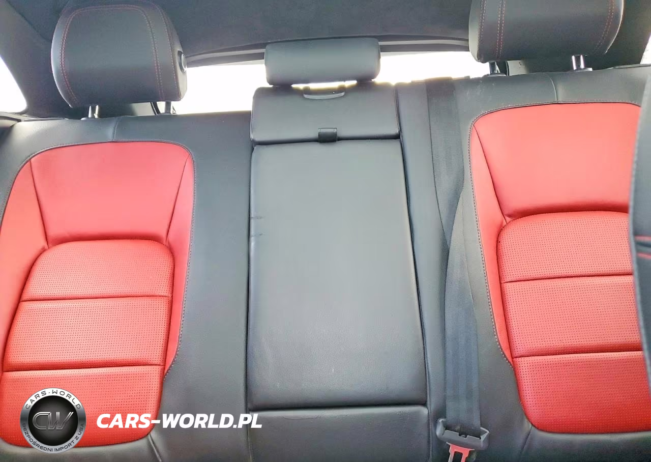 2018 Jaguar F-Pace R - Sport VIN:SADCL2EV7JA243048 - 10