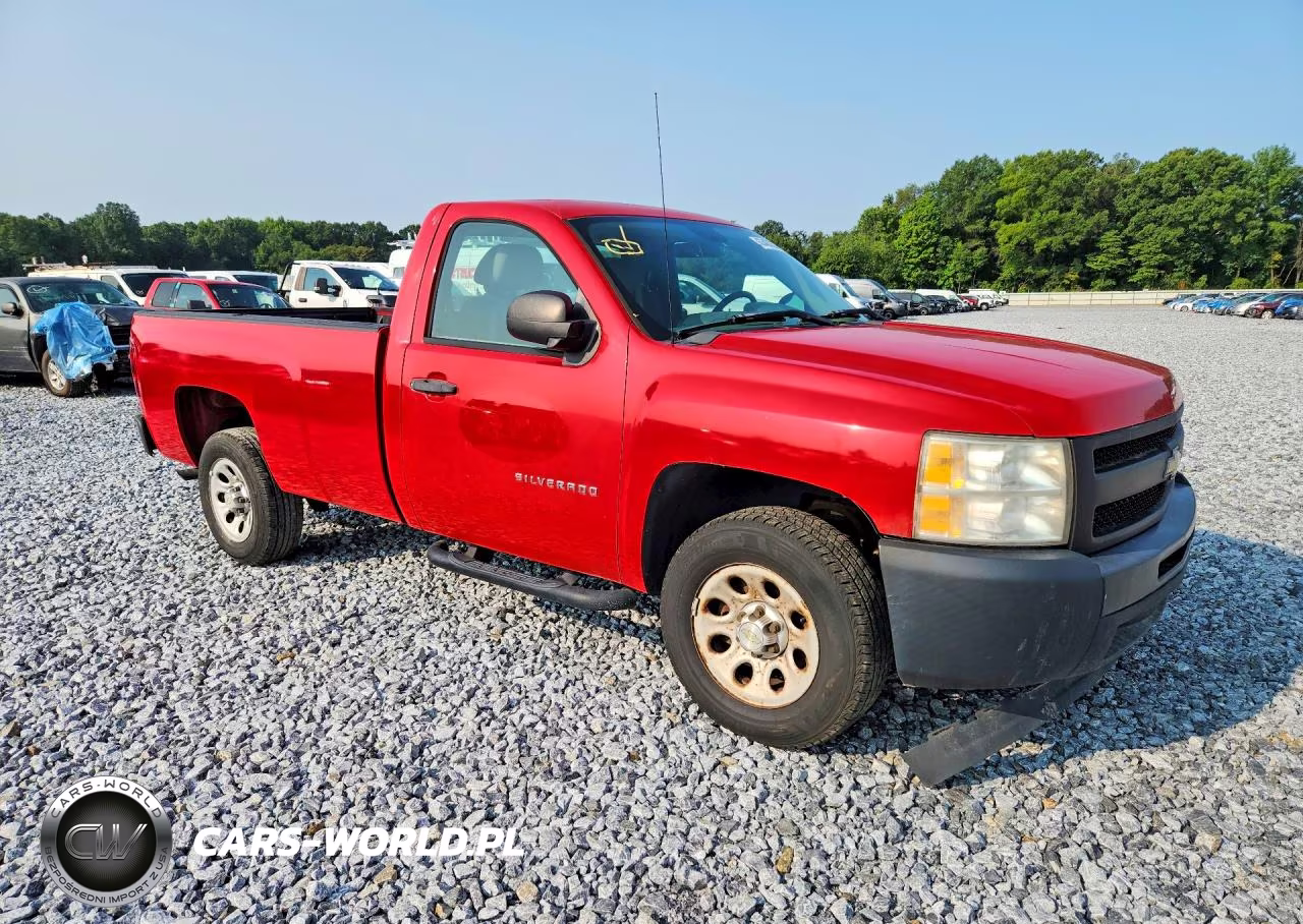 2010 Chevrolet Silverado C1500 VIN:1GCPCPEX3AZ152727 - 4