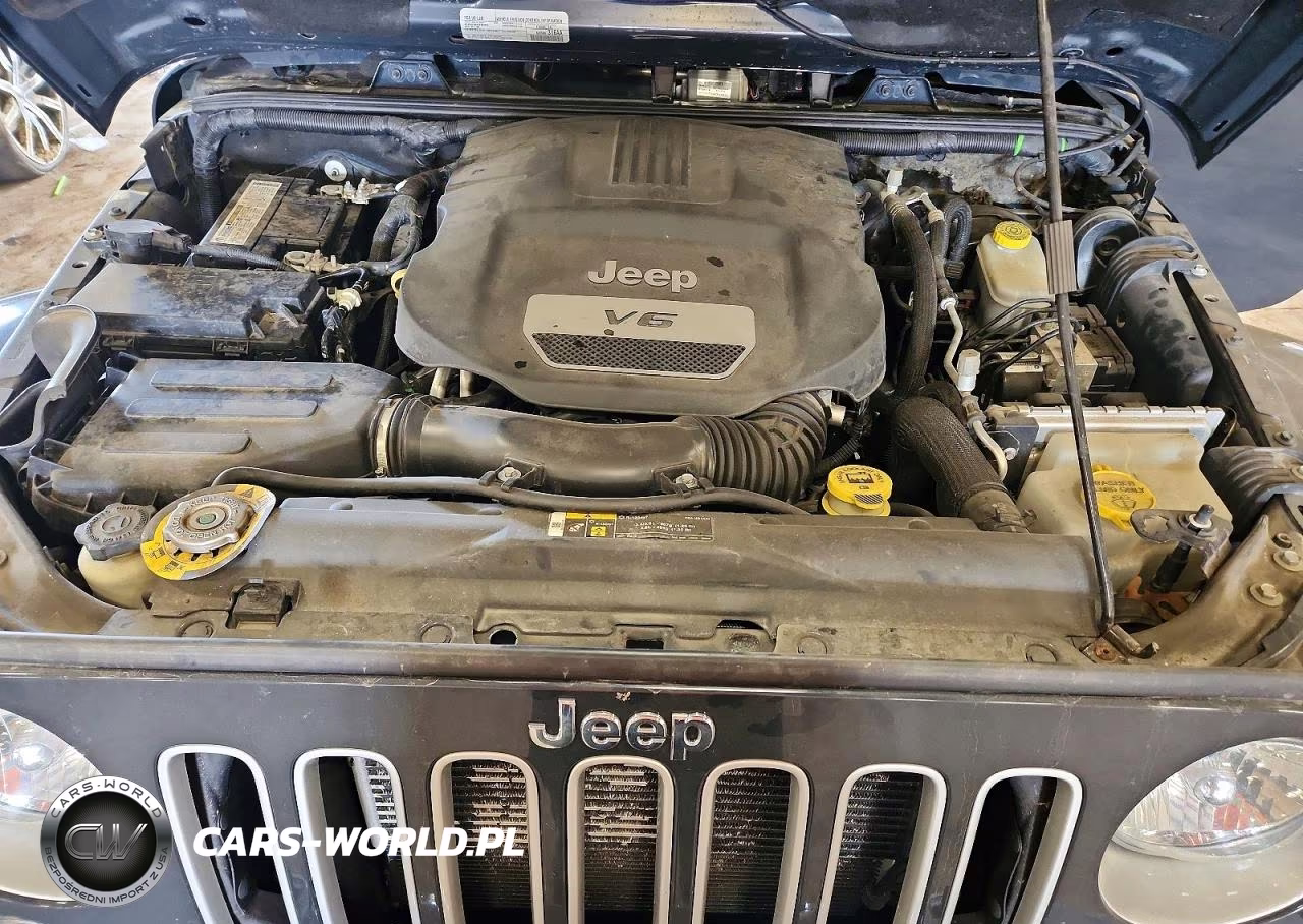 2018 Jeep Wrangler Unlimited Sahara VIN:1C4HJWEG4JL902658 - 12