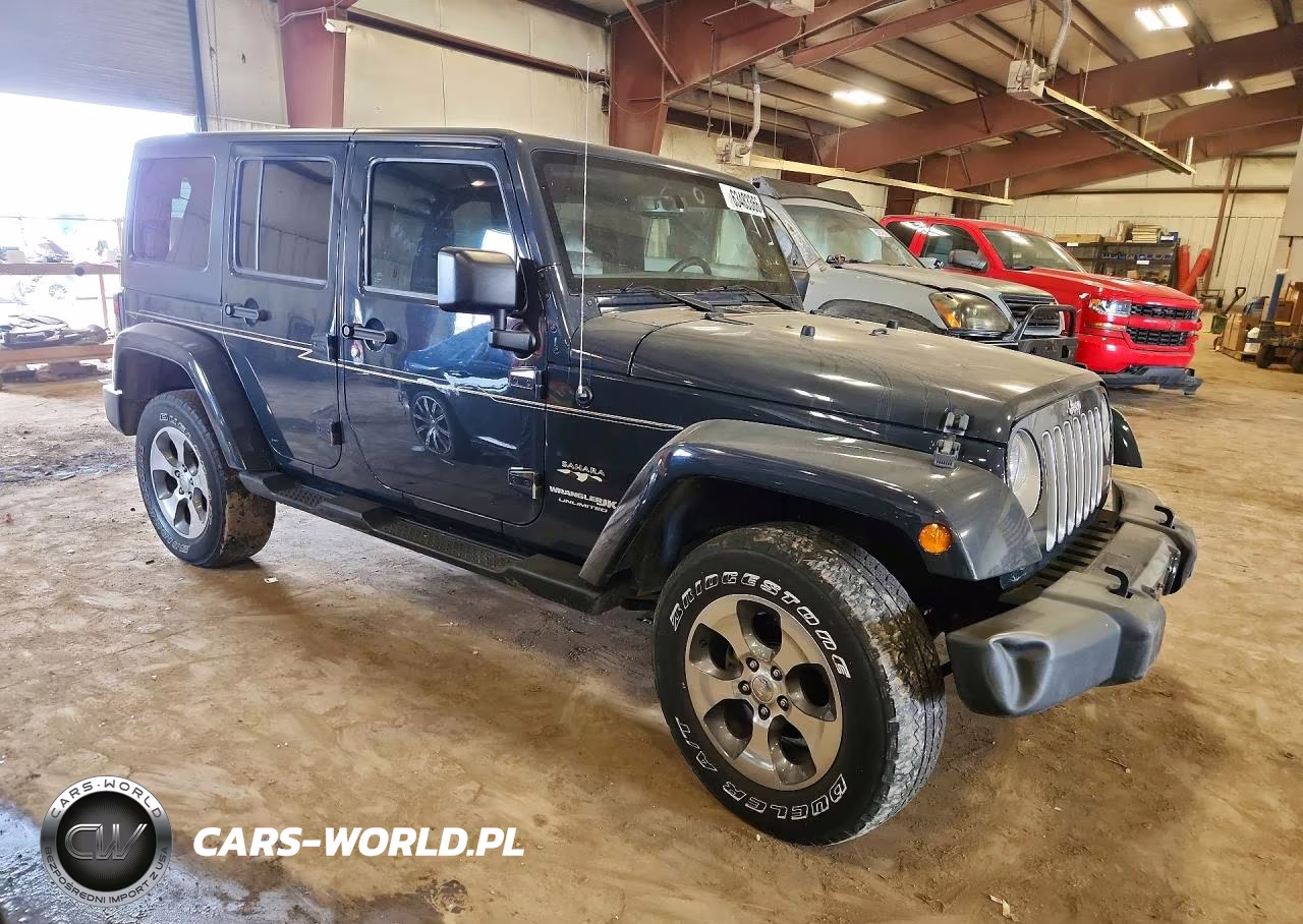 2018 Jeep Wrangler Unlimited Sahara VIN:1C4HJWEG4JL902658 - 4