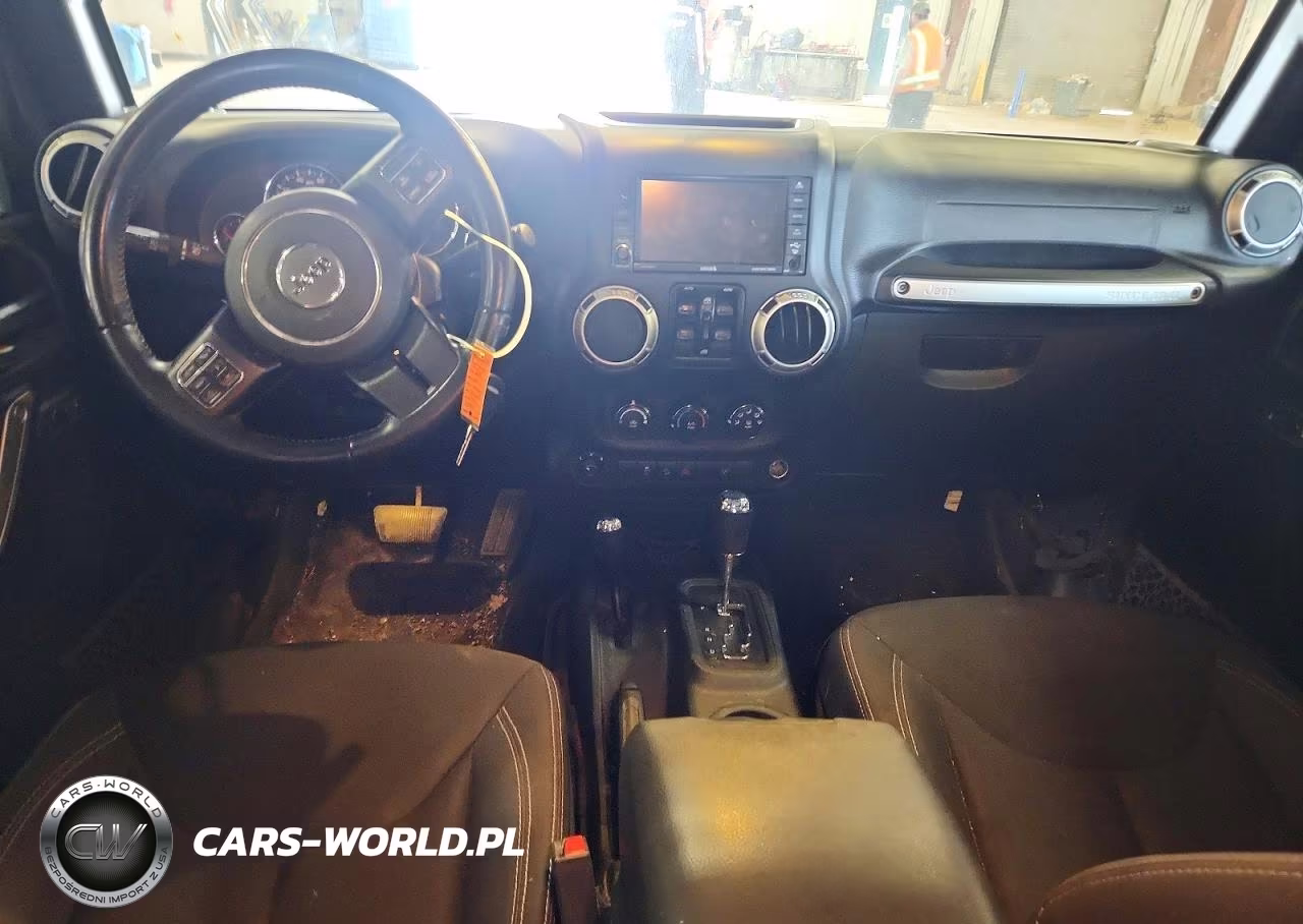 2018 Jeep Wrangler Unlimited Sahara VIN:1C4HJWEG4JL902658 - 8