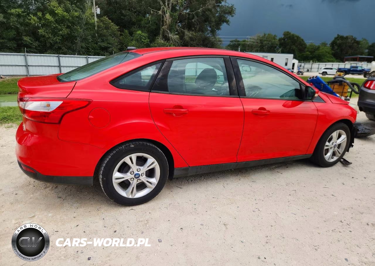 2013 Ford Focus Se VIN:1FADP3F24DL132843 - 3