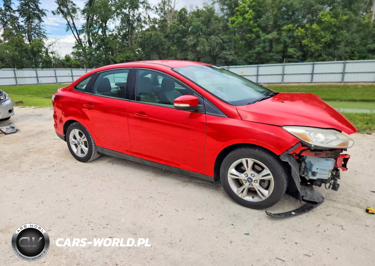 2013 Ford Focus Se VIN:1FADP3F24DL132843 - 4