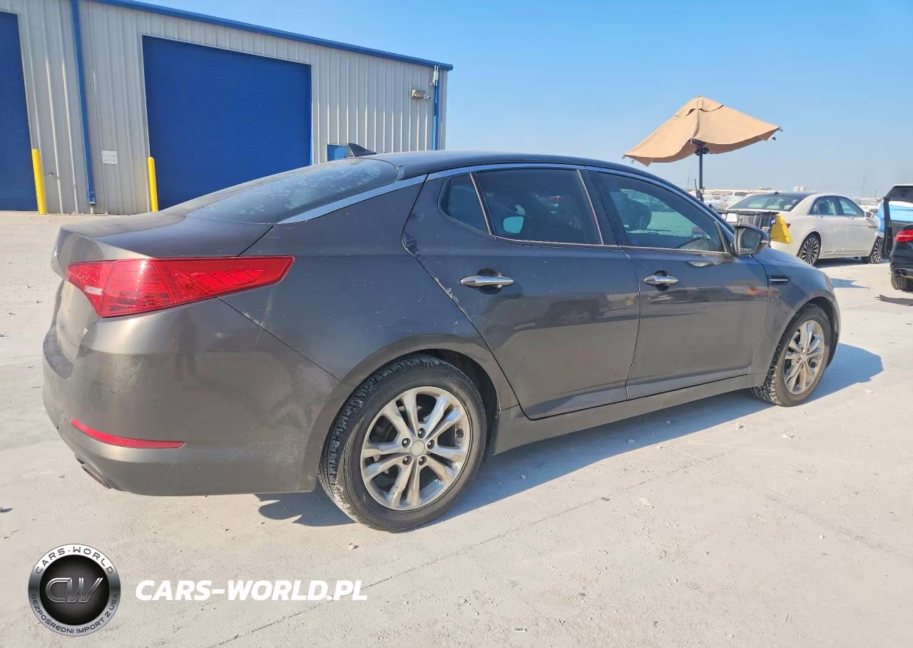2012 Kia Optima Lx VIN:5XXGM4A74CG032734 - 3