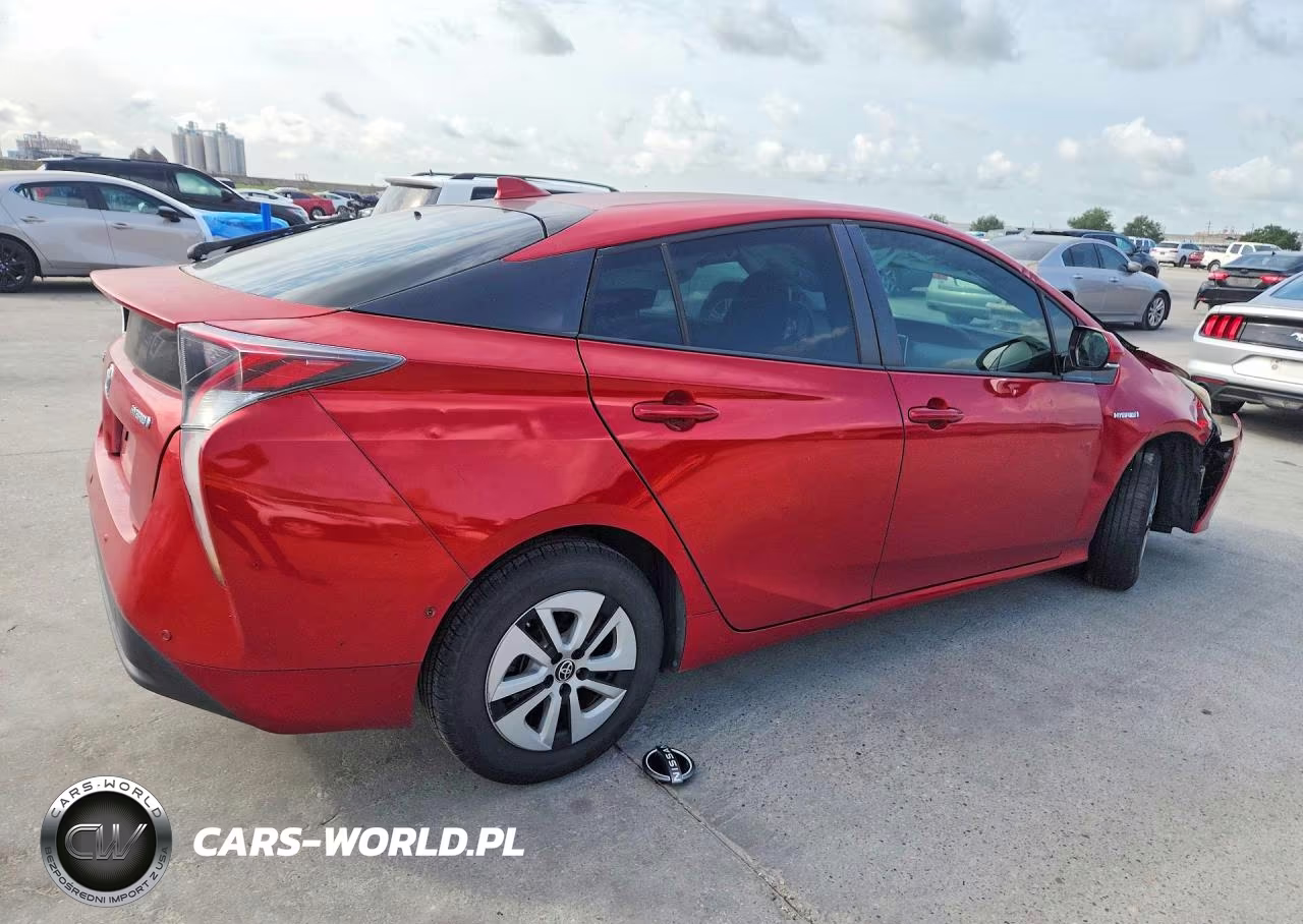 2018 Toyota Prius Two VIN:JTDKBRFUXJ3058327 - 3