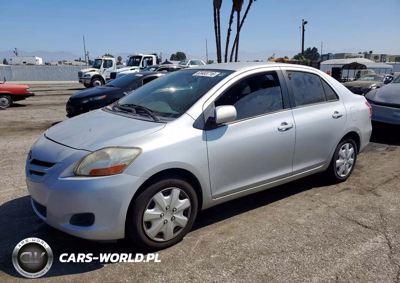 2008 Toyota Yaris Base – zdjęcie 1 z 12