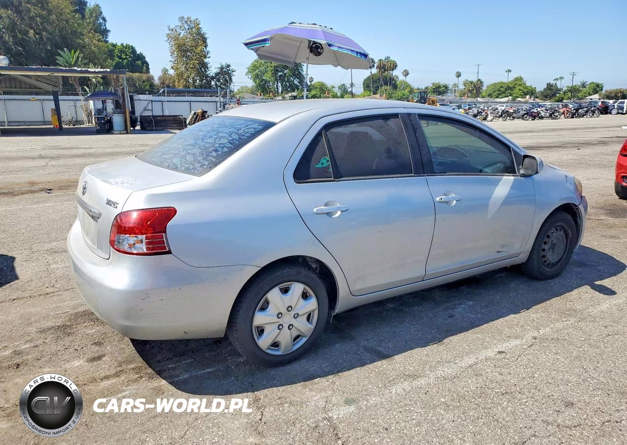 2008 Toyota Yaris Base VIN:JTDBT923081232583 - 3
