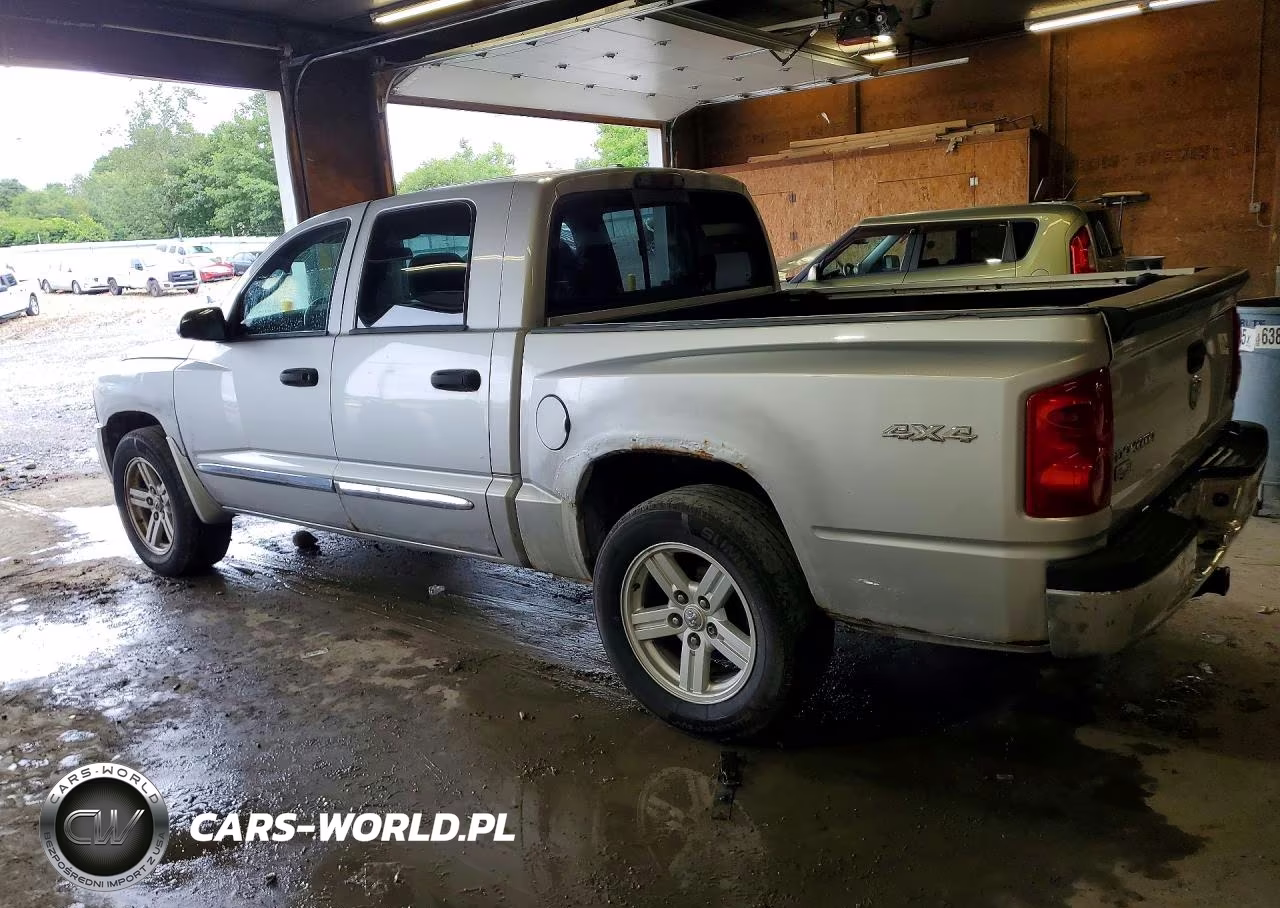 2008 Dodge Dakota Quad Laramie VIN:1D7HW58N28S633345 - 2