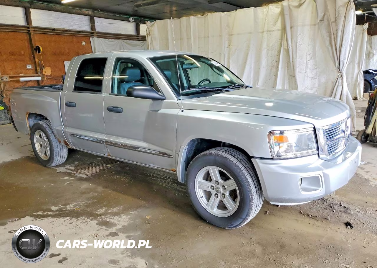 2008 Dodge Dakota Quad Laramie VIN:1D7HW58N28S633345 - 4