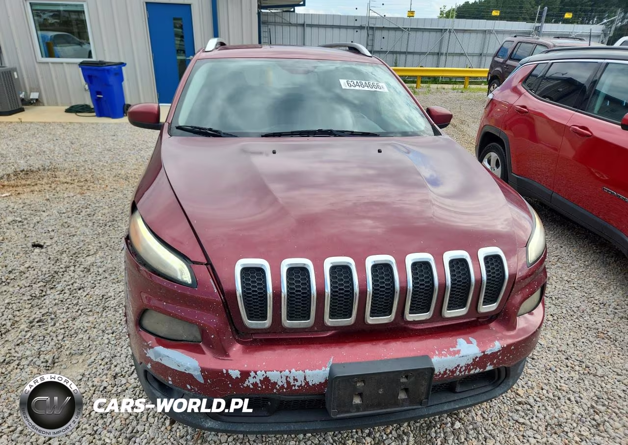2017 Jeep Cherokee Latitude VIN:1C4PJMCS4HD238924 - 5