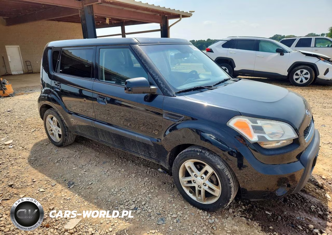 2010 Kia Soul + VIN:KNDJT2A21A7075290 - 4