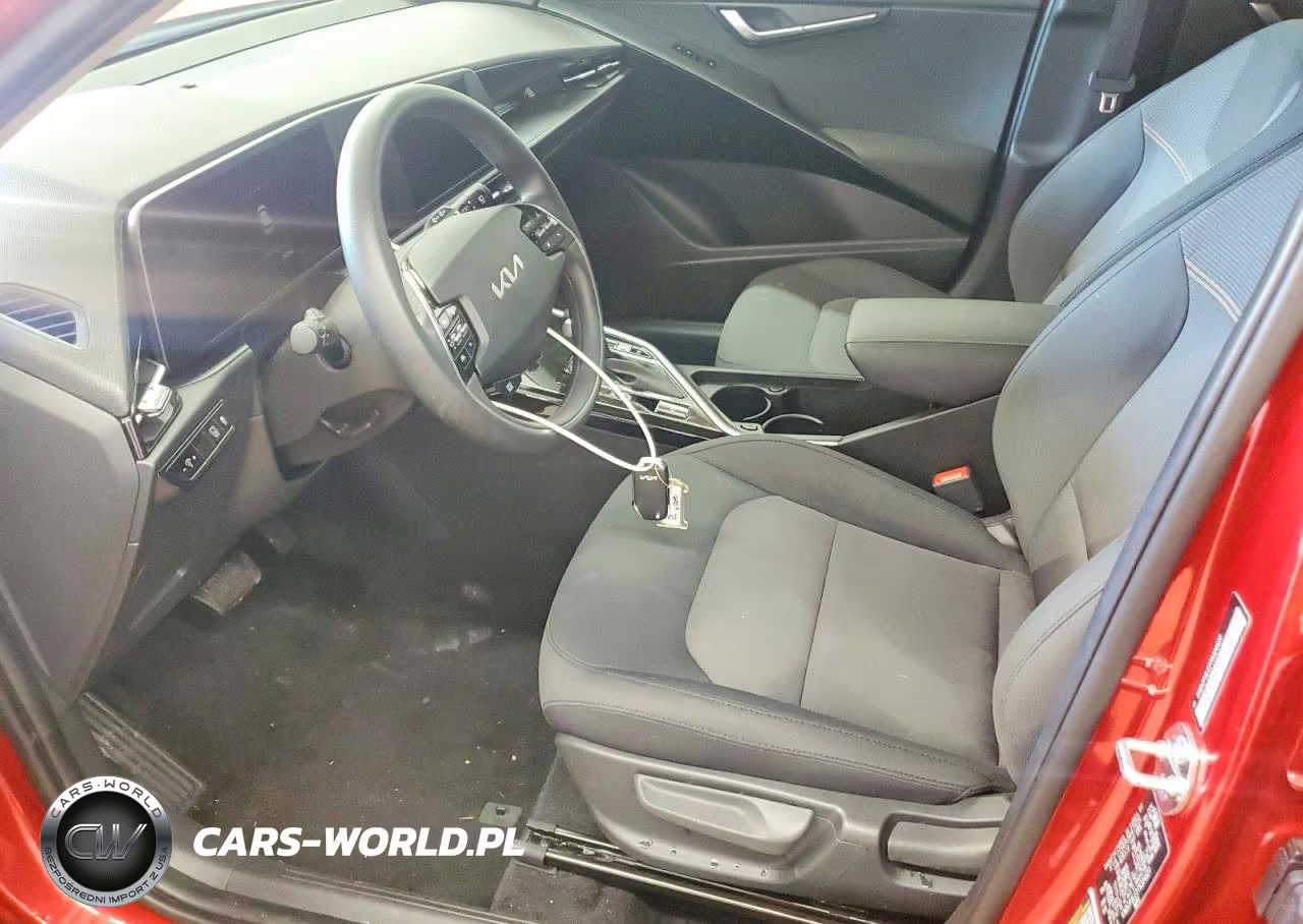 2026 Kia Niro Lx VIN:KNDCP3LE2T5324527 - 7