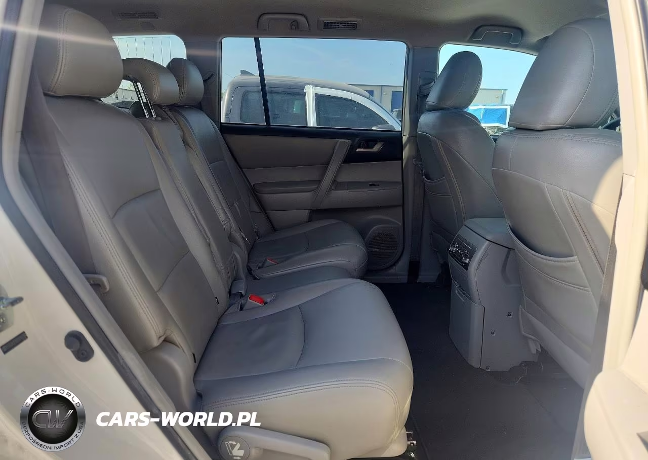 2013 Toyota Highlander Plus VIN:5TDZA3EH2DS045268 - 11
