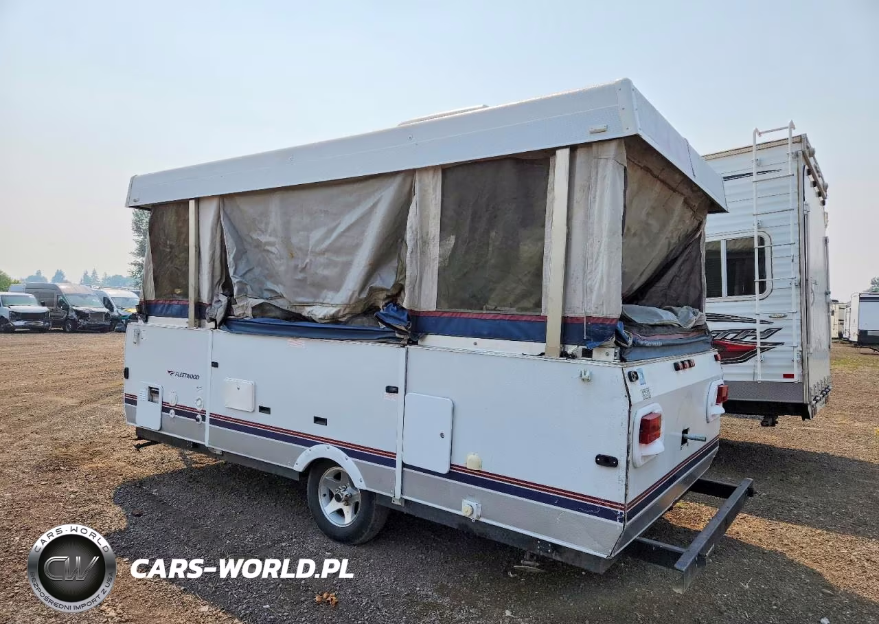 2004 Fleetwood Folding Trailer VIN:4CG633H1057267168 - 3