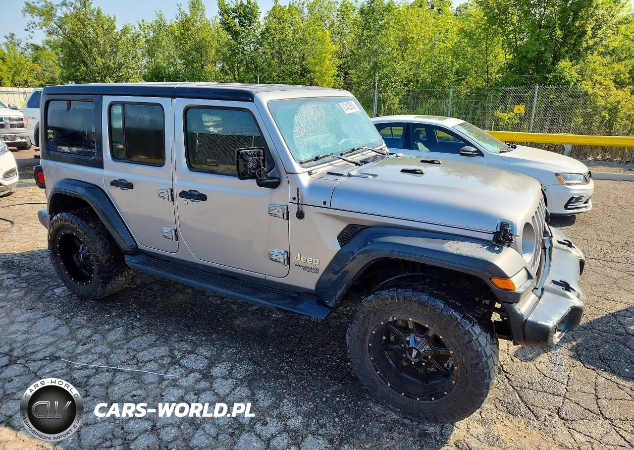 2018 Jeep Wrangler Unlimited Sport VIN:1C4HJXDN2JW221600 - 4