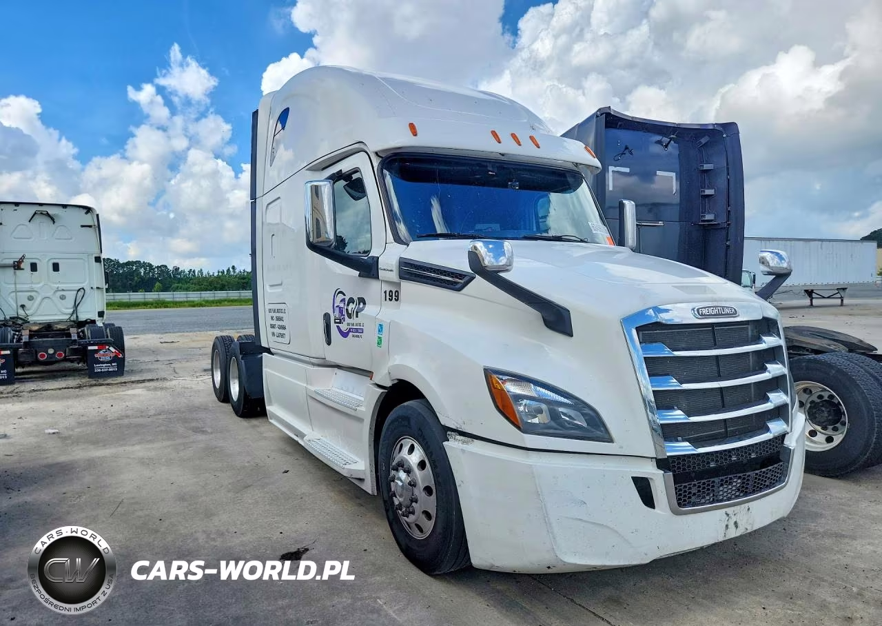 2020 Freightliner Cascadia 126 Semi Truck VIN:1FUJHHDV3LLKT6977 - 4