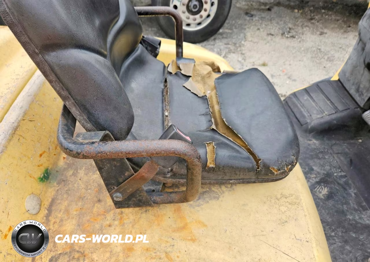 2016 Hyster Forklift VIN:P005V0211467 - 9