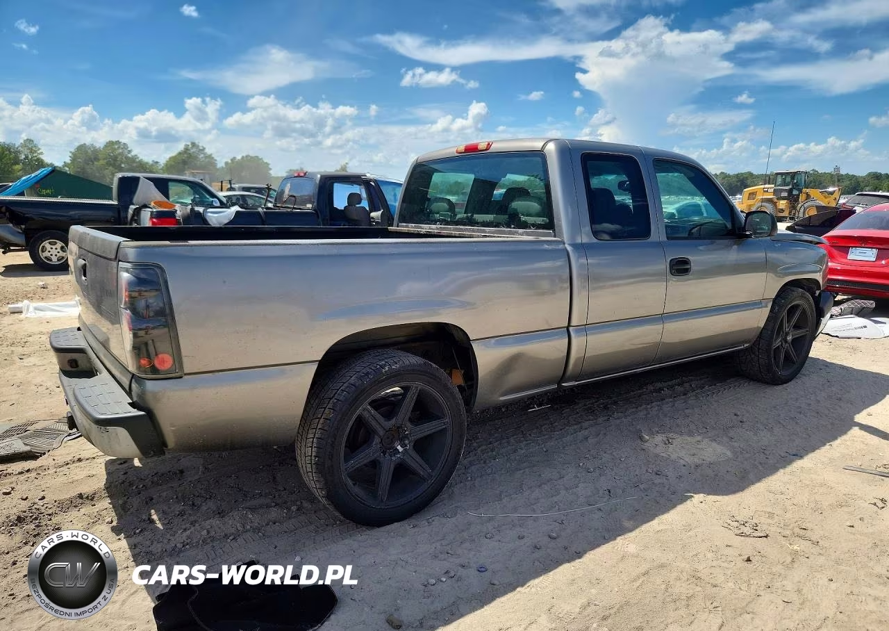 2006 Chevrolet Silverado C1500 VIN:1GCEC19V06Z226755 - 3