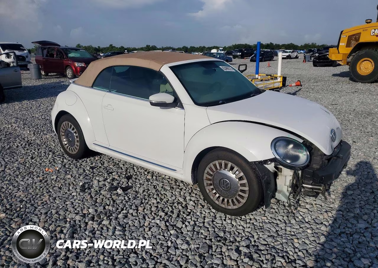 2015 Volkswagen Beetle 1.8T VIN:3VW517AT4FM809198 - 4