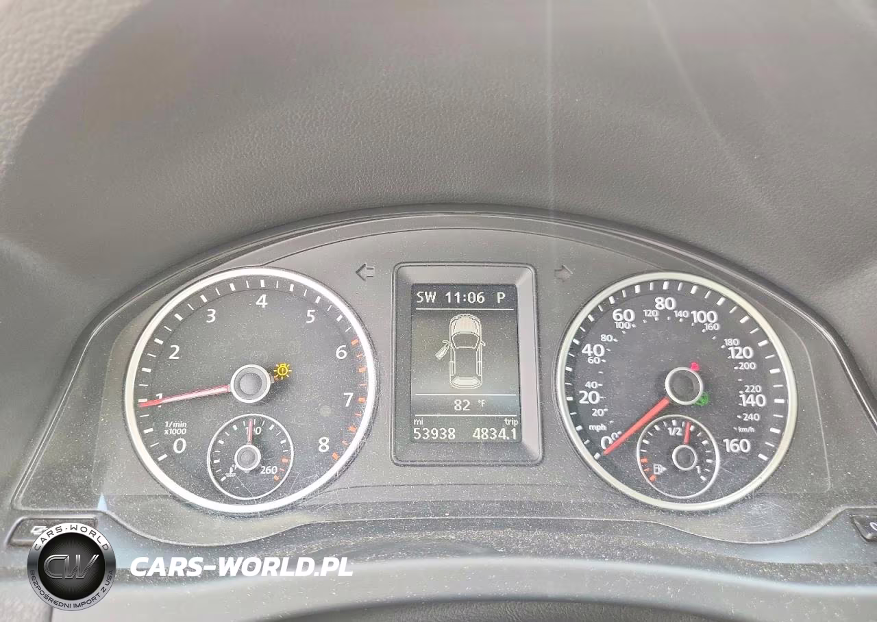 2016 Volkswagen Tiguan S VIN:WVGBV7AX6GW581103 - 9