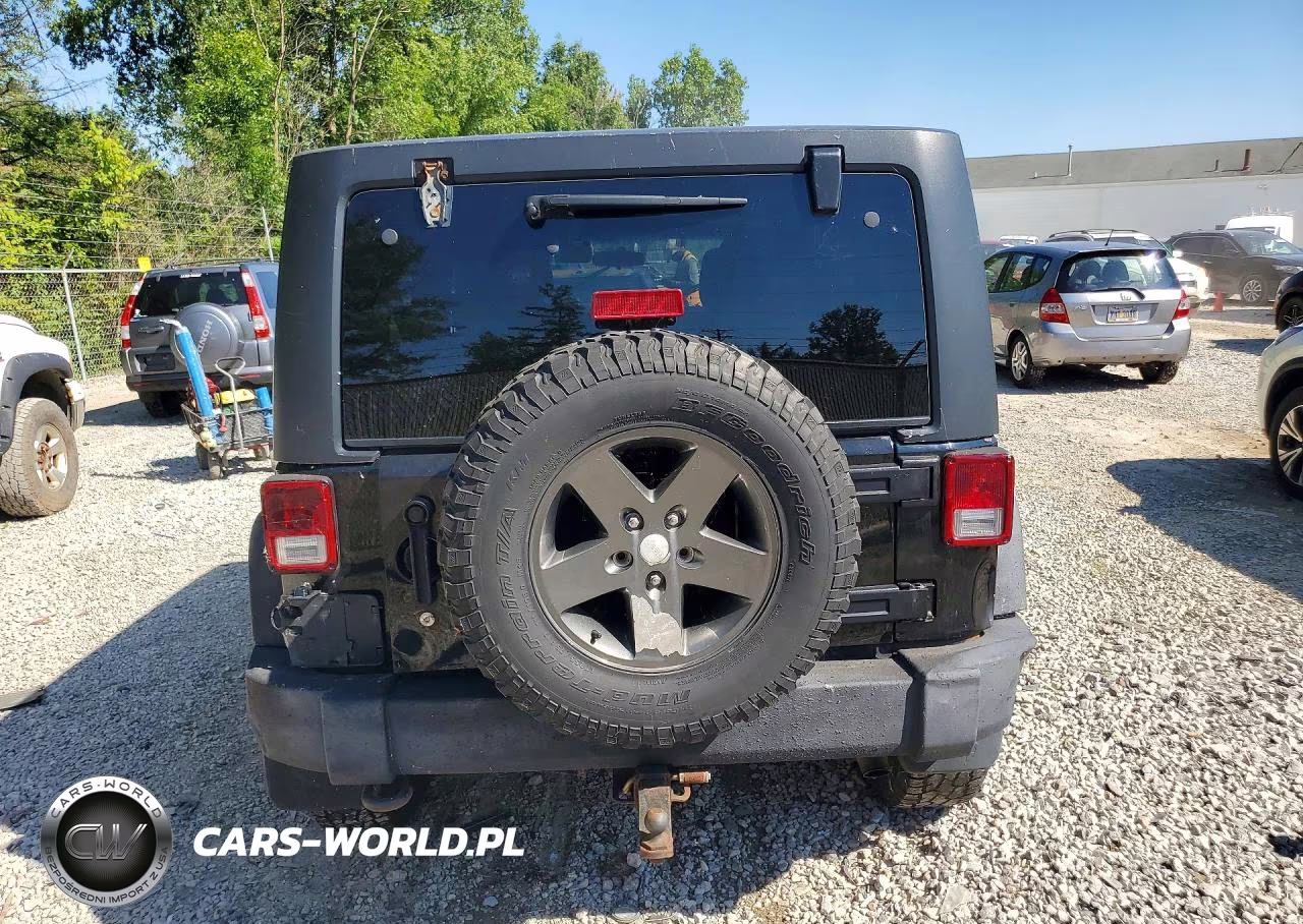 2012 Jeep Wrangler Unlimited Rubicon VIN:1C4BJWFG5CL104693 - 6