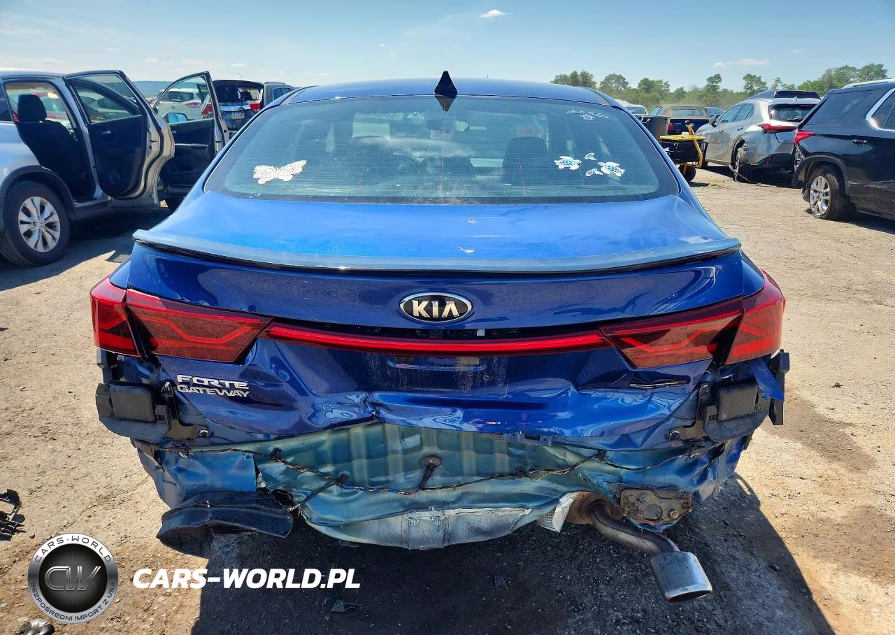 2021 Kia Forte Gt Line VIN:3KPF34AD9ME279584 - 6
