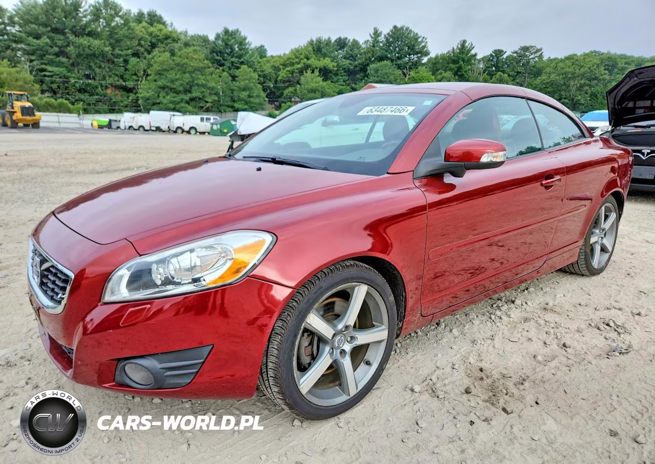 2011 Volvo C70 T5