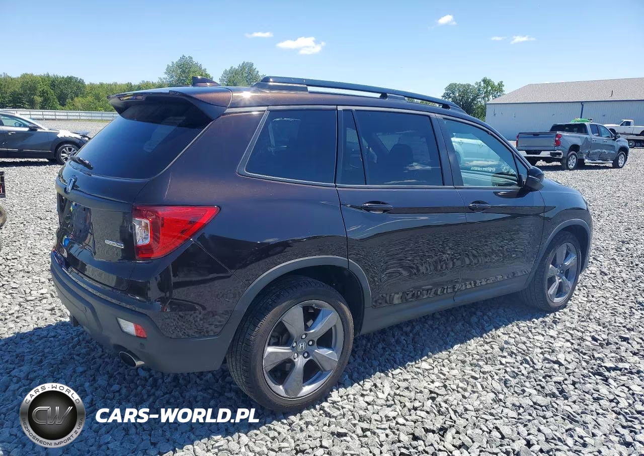 2019 Honda Passport Touring VIN:5FNYF7H91KB007993 - 3