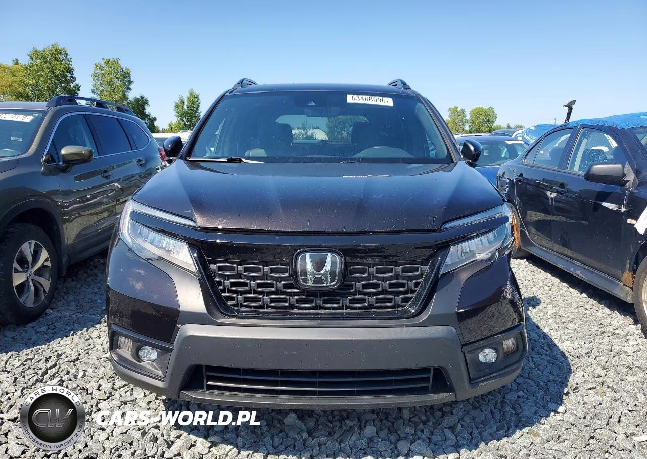 2019 Honda Passport Touring VIN:5FNYF7H91KB007993 - 5
