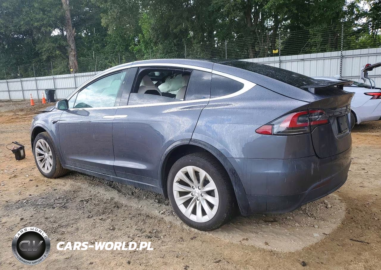 2020 Tesla Model X VIN:5YJXCDE26LF263140 - 2