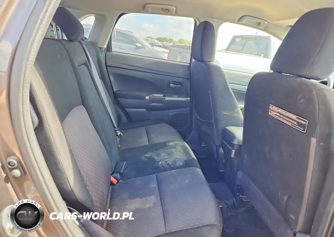 2018 Mitsubishi Outlander Sport Es VIN:JA4AP3AU4JZ031004 - 10
