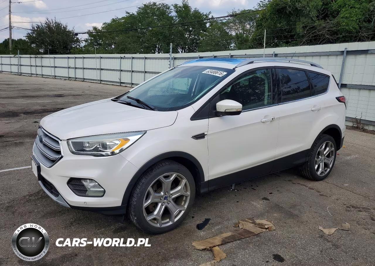 2017 Ford Escape Titanium – zdjęcie 1 z 13
