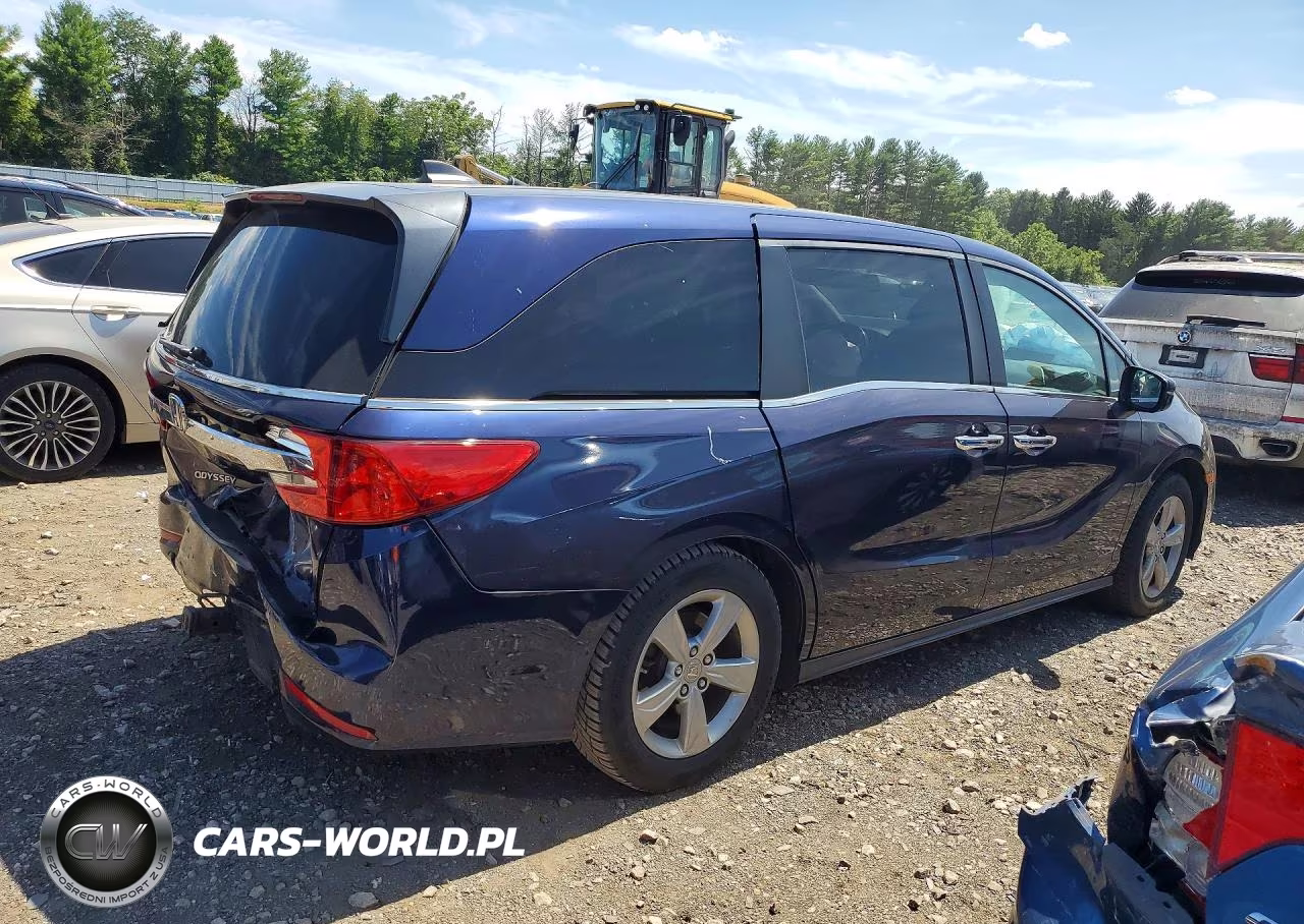 2018 Honda Odyssey Exl VIN:5FNRL6H72JB103359 - 3
