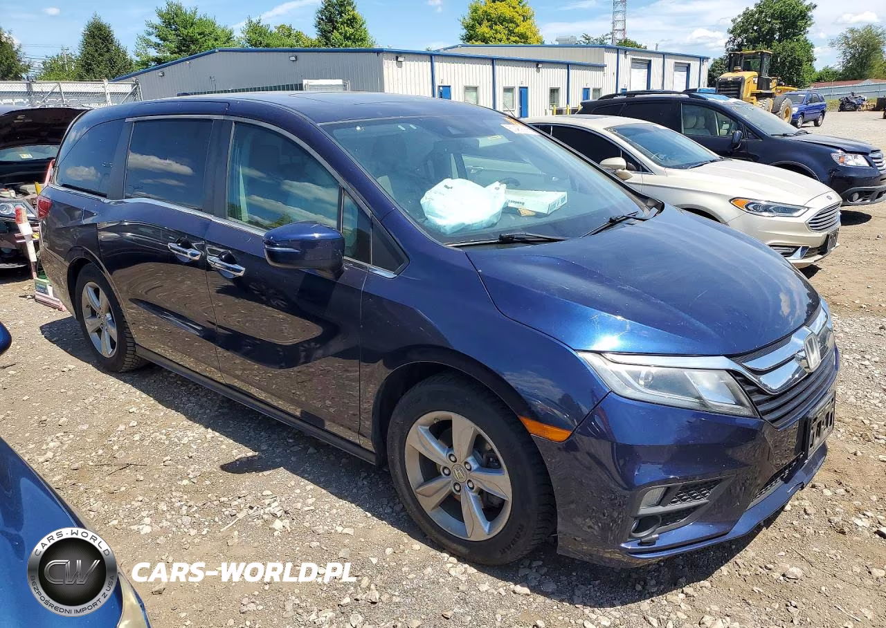 2018 Honda Odyssey Exl VIN:5FNRL6H72JB103359 - 4