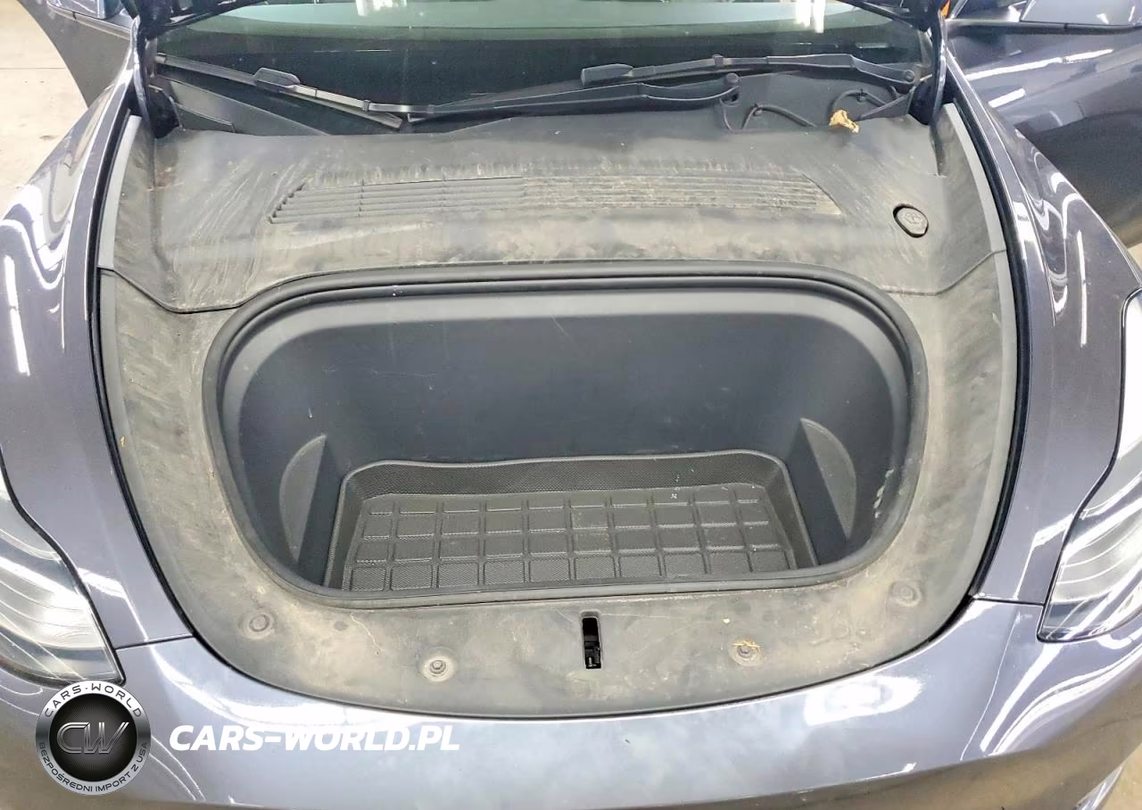 2021 Tesla Model Y VIN:5YJYGAEEXMF188395 - 12