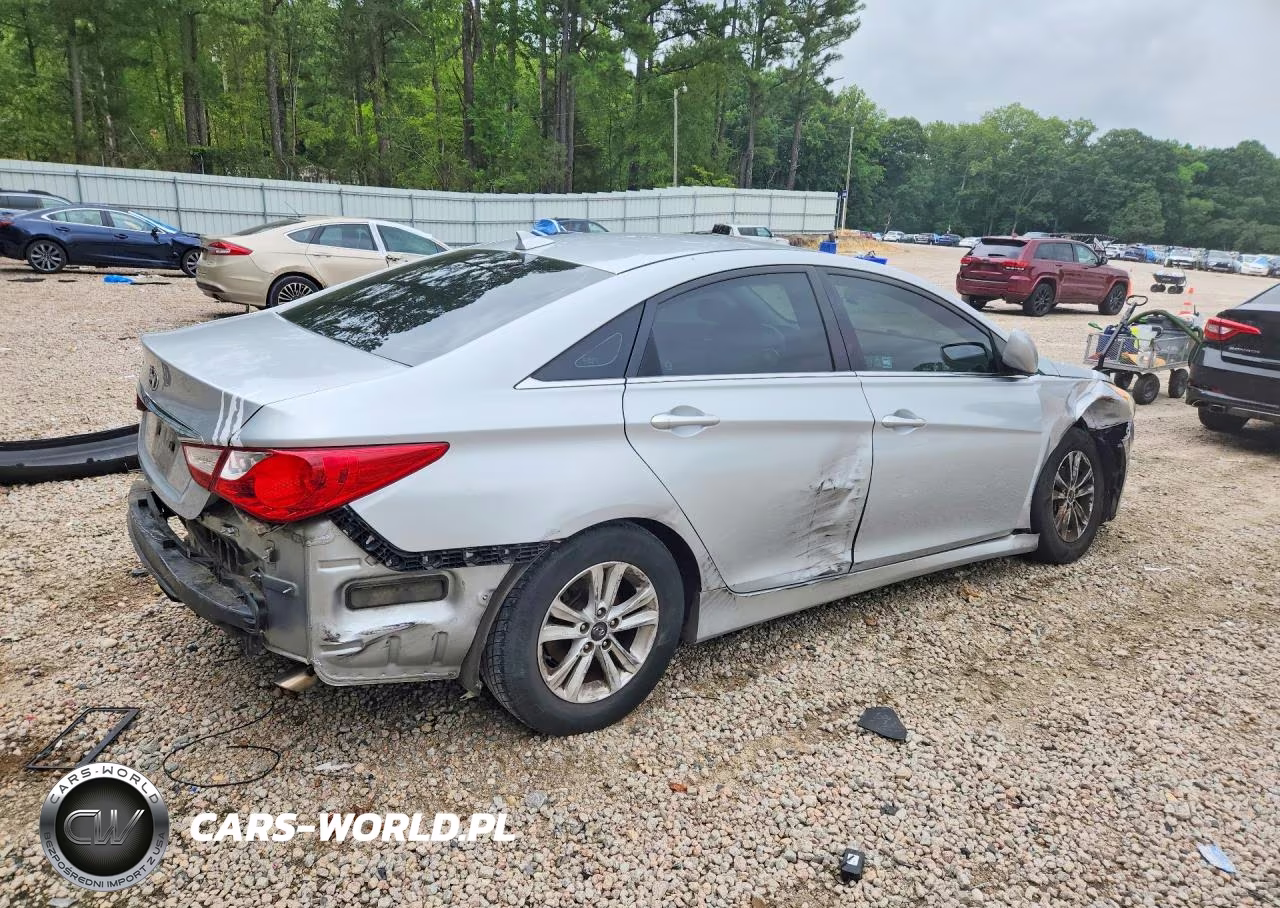 2014 Hyundai Sonata Gls VIN:5NPEB4AC8EH866104 - 3