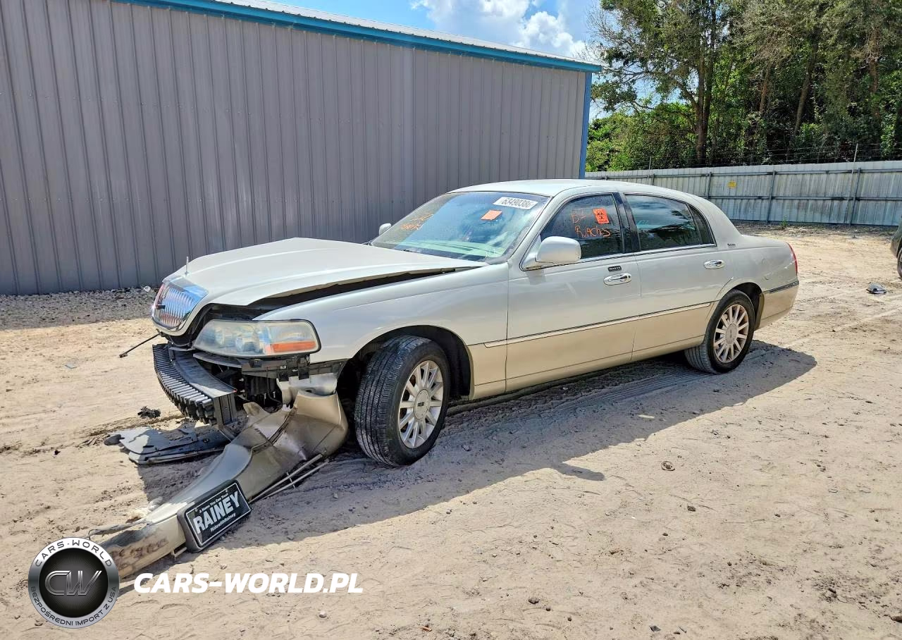 2006 Lincoln Town Car Signature – zdjęcie 1 z 12