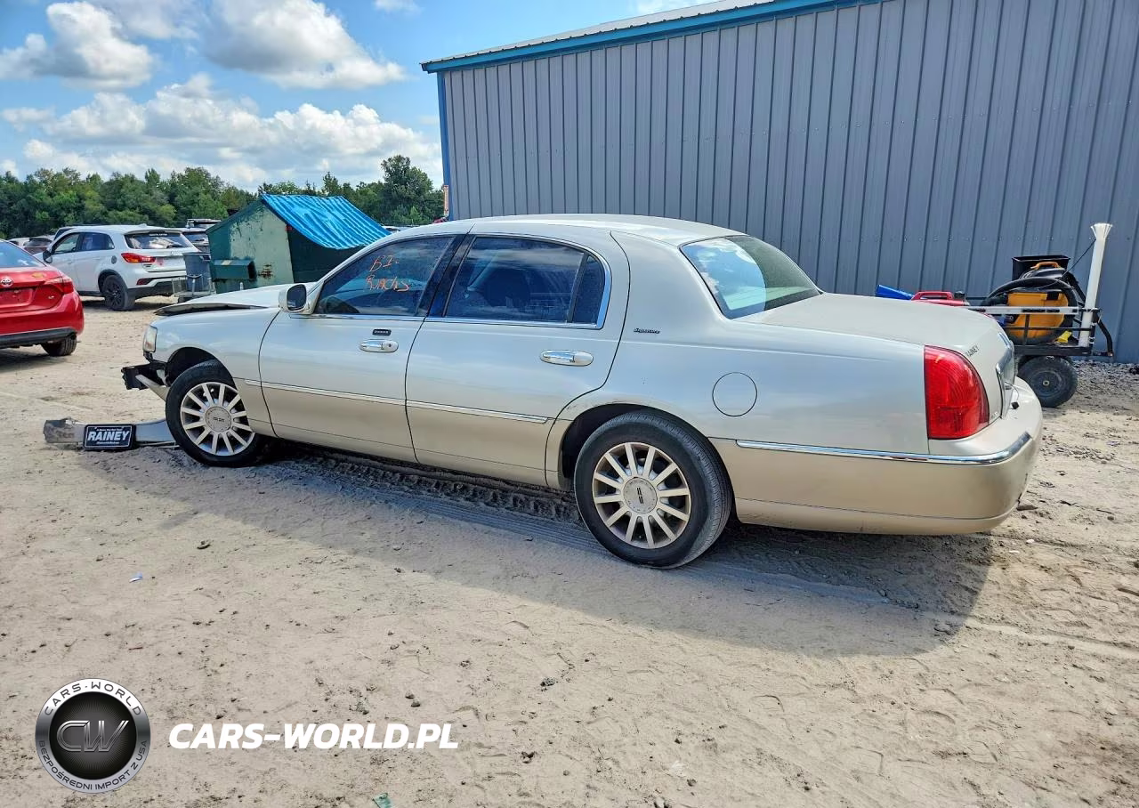 2006 Lincoln Town Car Signature VIN:1LNHM81V26Y647408 - 2