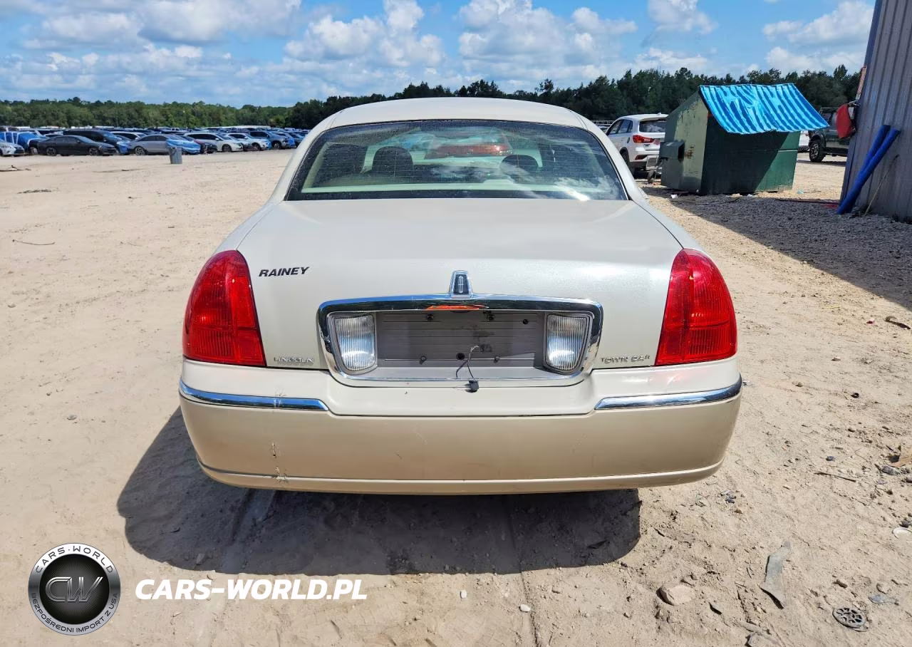 2006 Lincoln Town Car Signature VIN:1LNHM81V26Y647408 - 6
