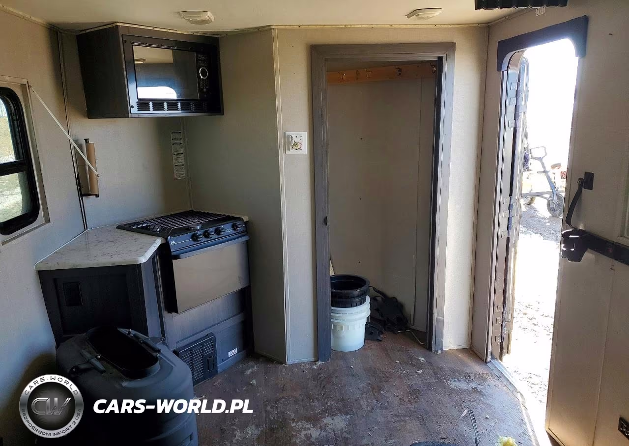 2015 Camper VIN:1Z9BG1610FW468144 - 5