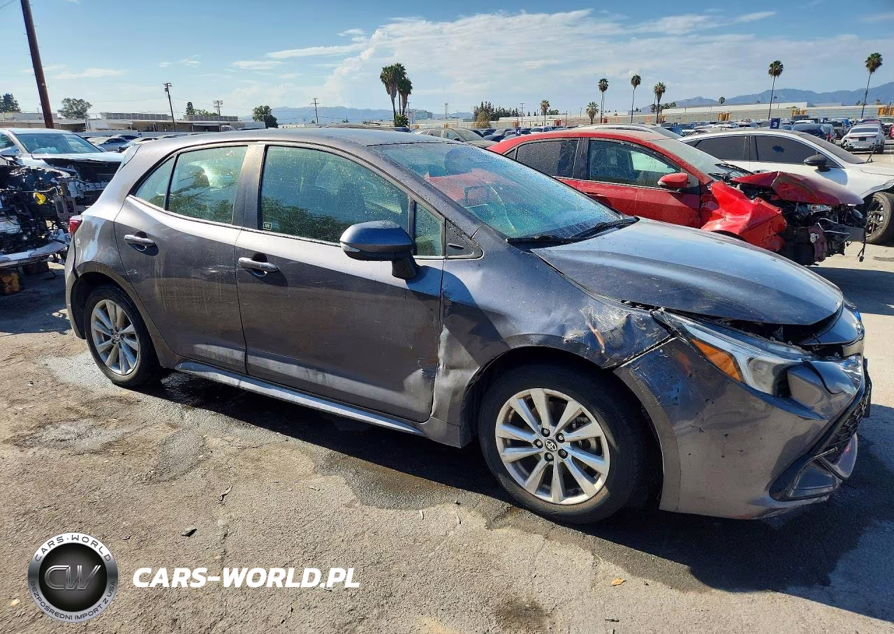 2023 Toyota Corolla Hatchback Se VIN:JTND4MBE0P3204145 - 4