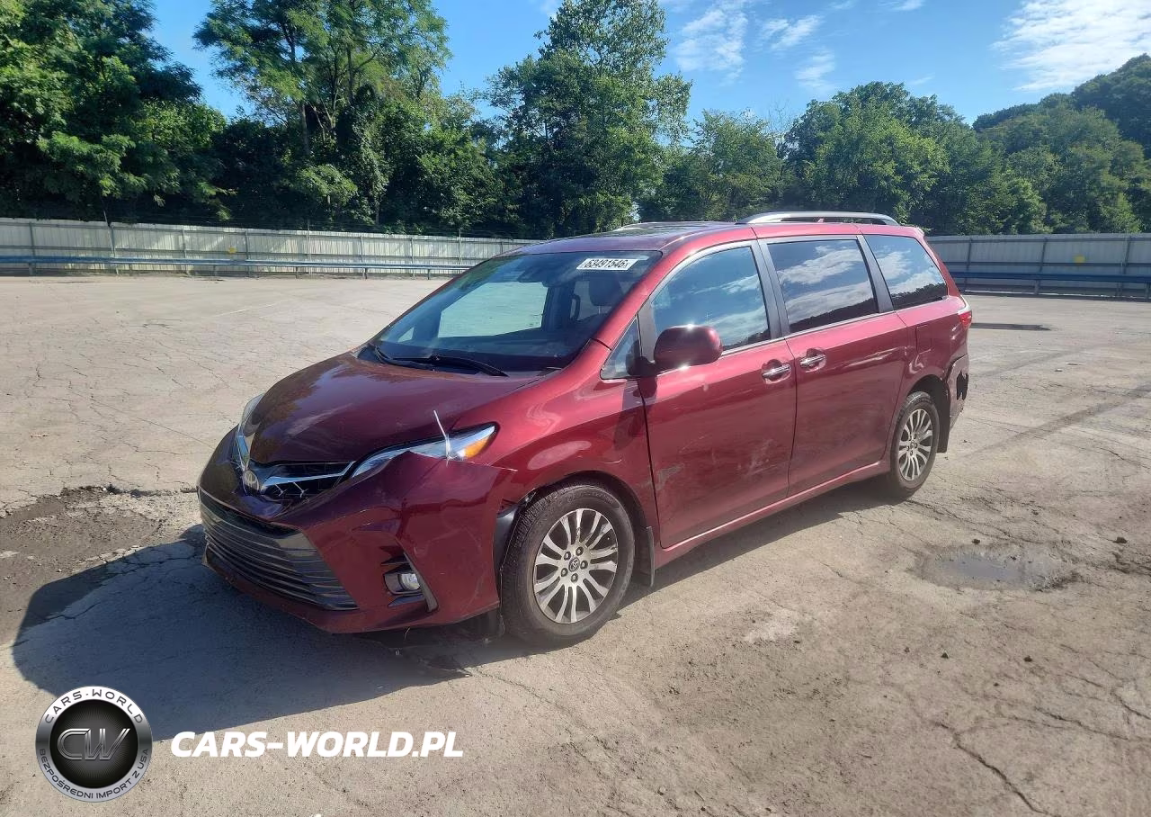 2018 Toyota Sienna Xle 8-Passenger