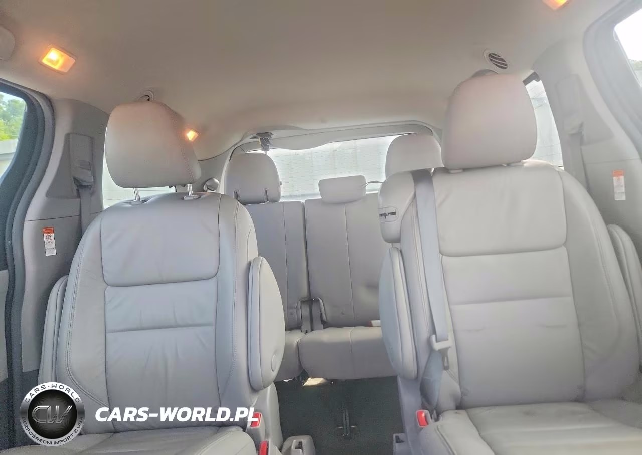 2018 Toyota Sienna Xle 8-Passenger VIN:5TDYZ3DC0JS906730 - 10