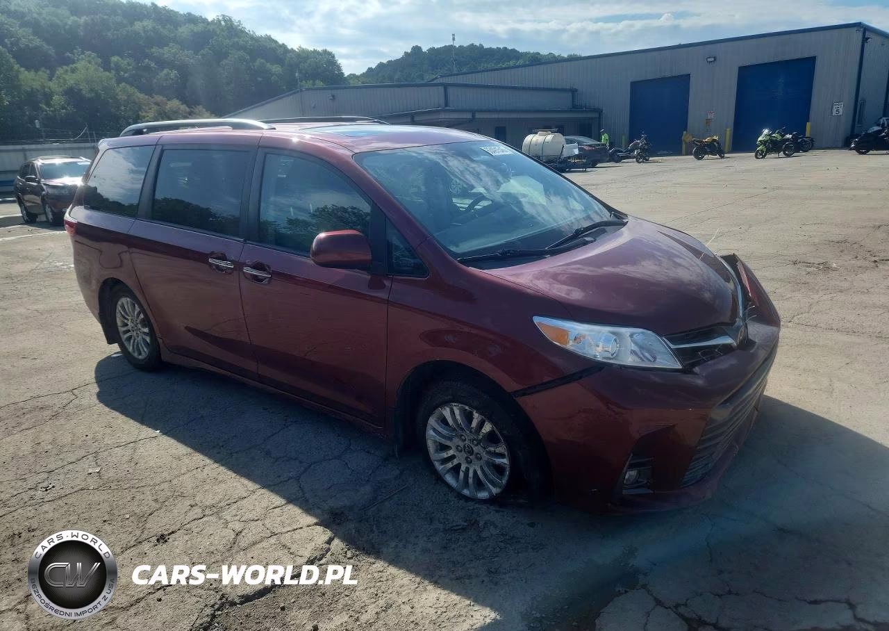 2018 Toyota Sienna Xle 8-Passenger VIN:5TDYZ3DC0JS906730 - 4