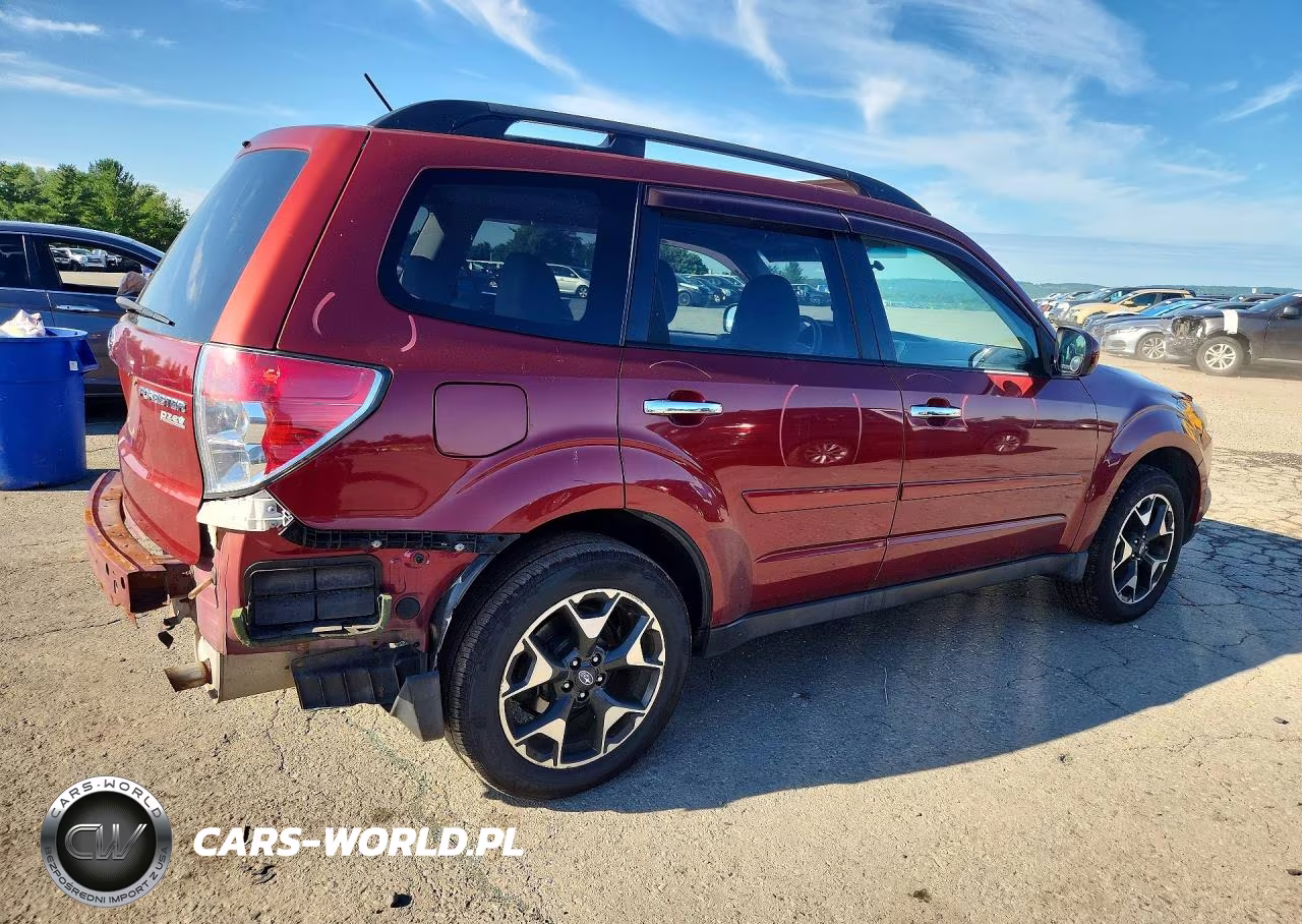 2011 Subaru Forester 2.5X Premium VIN:JF2SHADCXBH764536 - 3