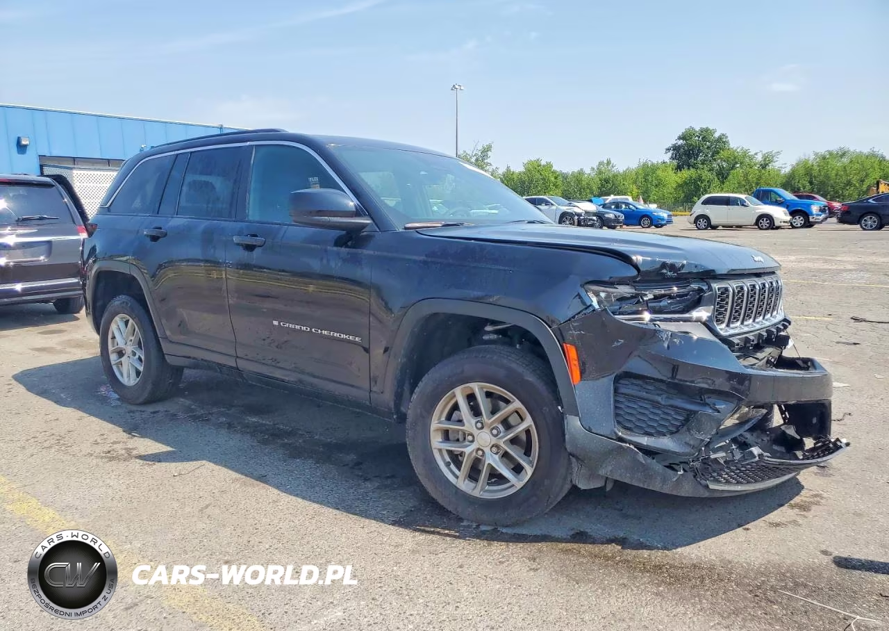 2025 Jeep Grand Cherokee Laredo VIN:1C4RJHAG4SC356838 - 4